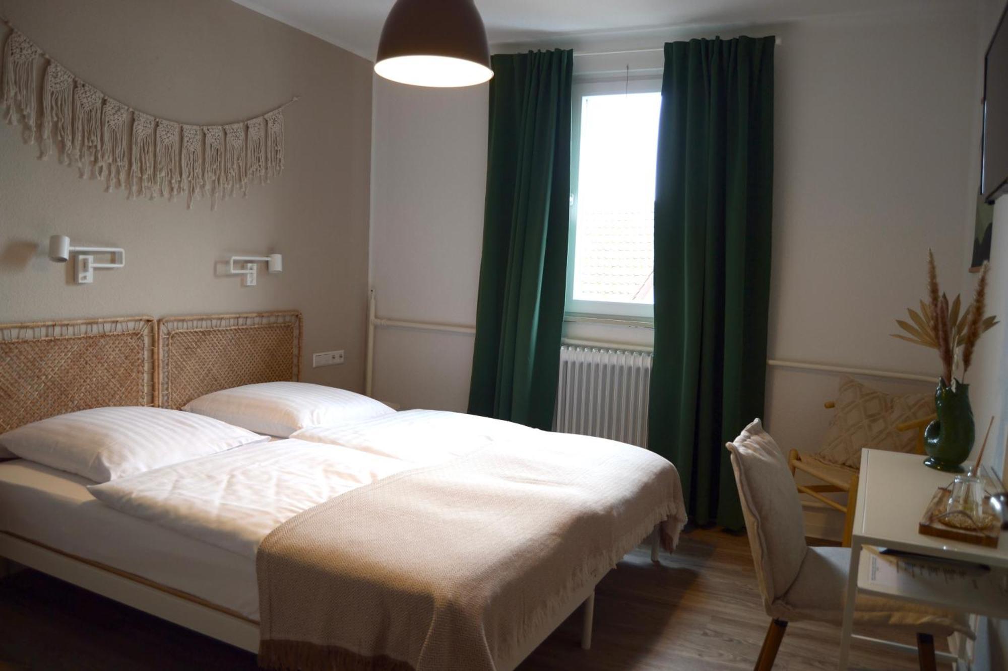 Pension Krone Sternenfels Экстерьер фото